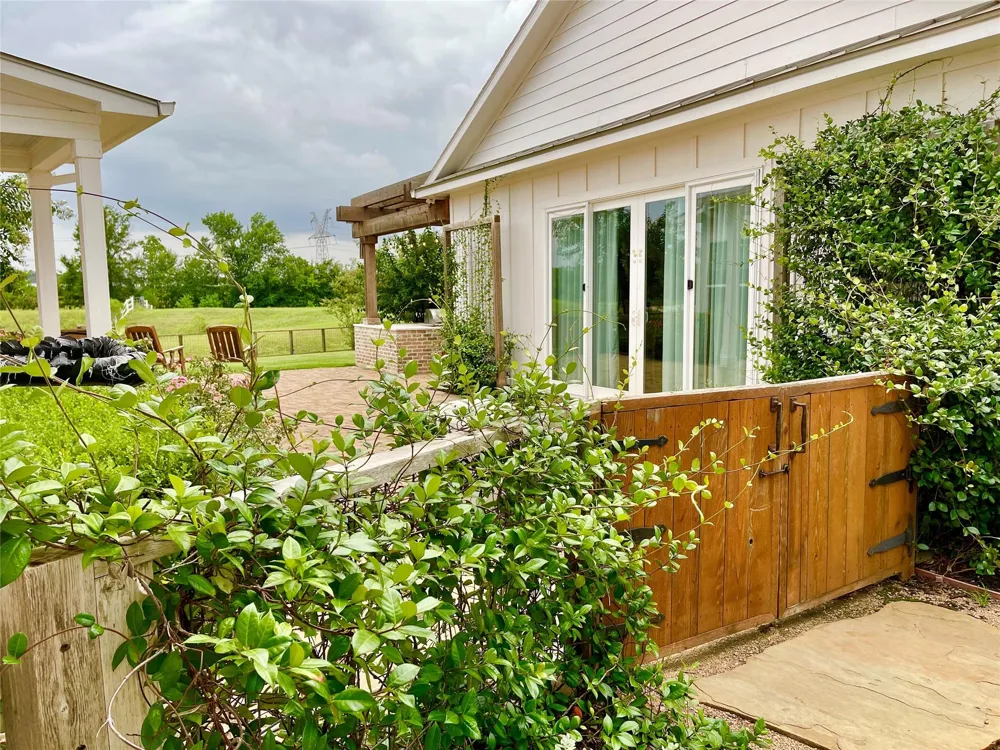 11718 W Border Oak Drive Magnolia, TX 77354