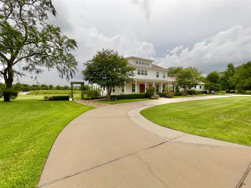 11718 W Border Oak Drive Magnolia, TX 77354