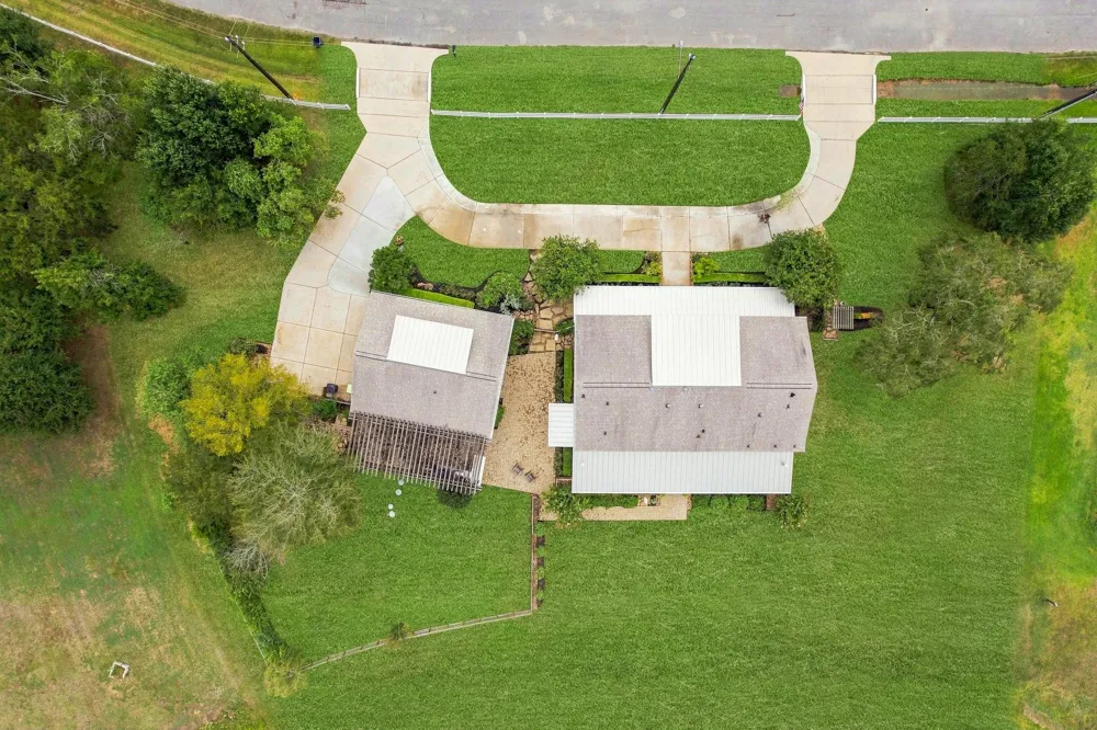 11718 W Border Oak Drive Magnolia, TX 77354