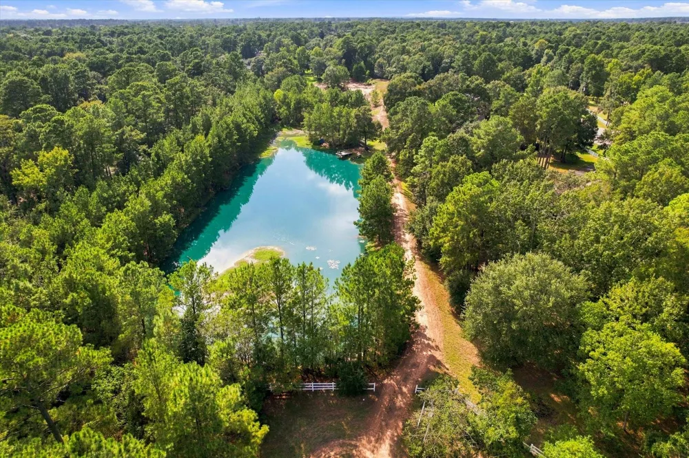11718 W Border Oak Drive Magnolia, TX 77354