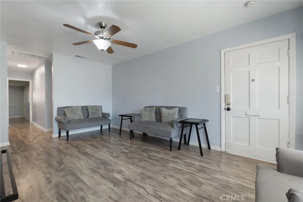 1513 W 138TH Compton, CA 90222