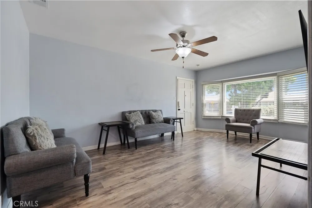 1513 W 138TH Compton, CA 90222