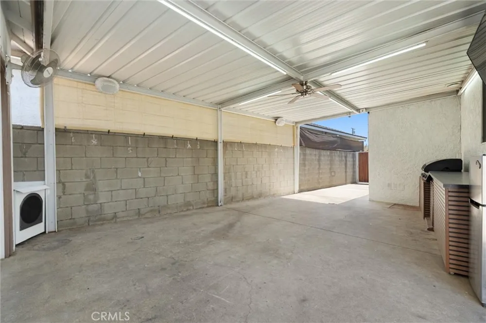 1513 W 138TH Compton, CA 90222