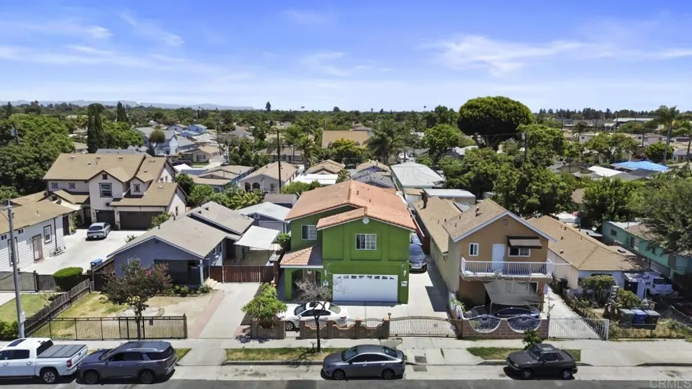 10520 California Avenue South Gate, CA 90280