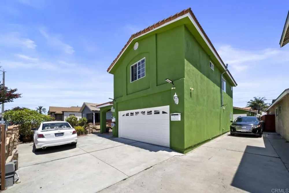10520 California Avenue South Gate, CA 90280