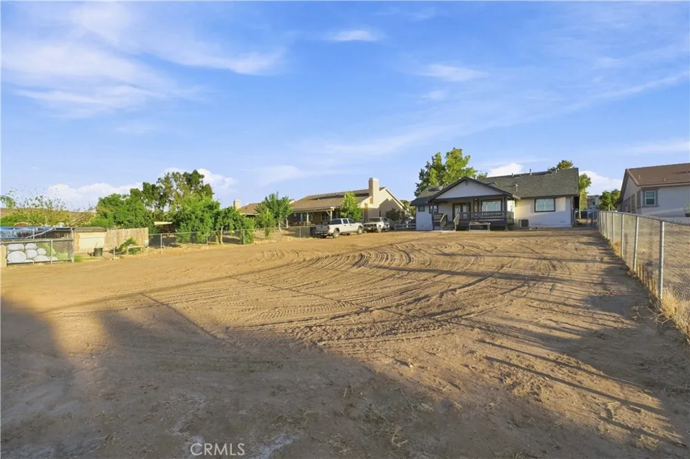 31302 Electric Nuevo, CA 92567