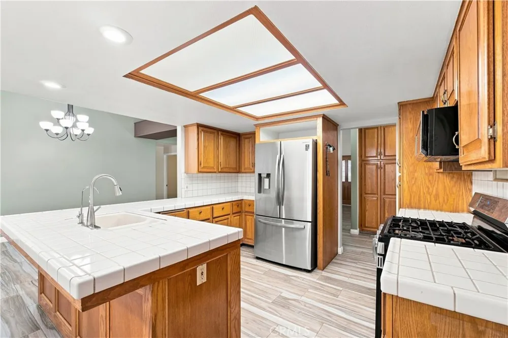 31302 Electric Nuevo, CA 92567
