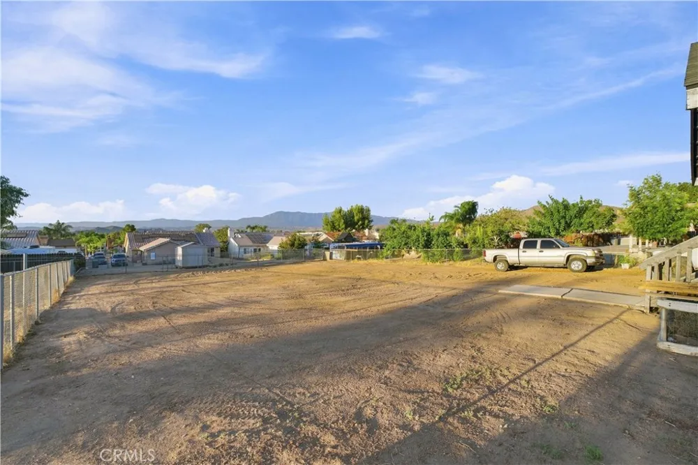 31302 Electric Nuevo, CA 92567