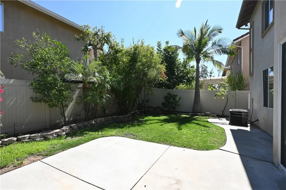 37 Amoret Irvine, CA 92602