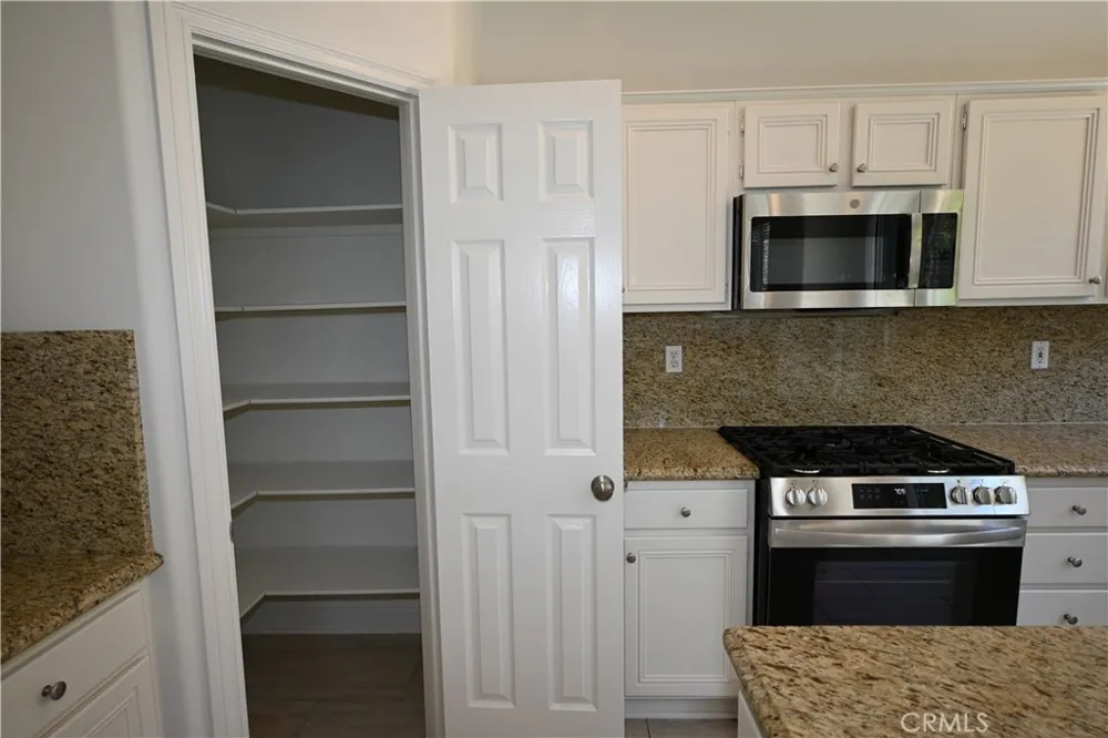 37 Amoret Irvine, CA 92602