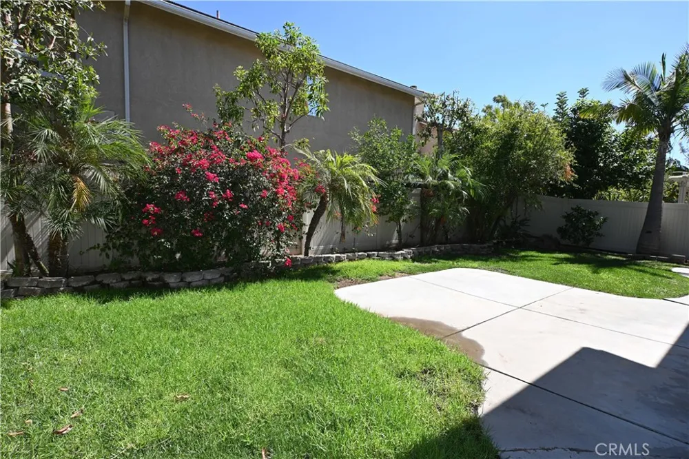 37 Amoret Irvine, CA 92602