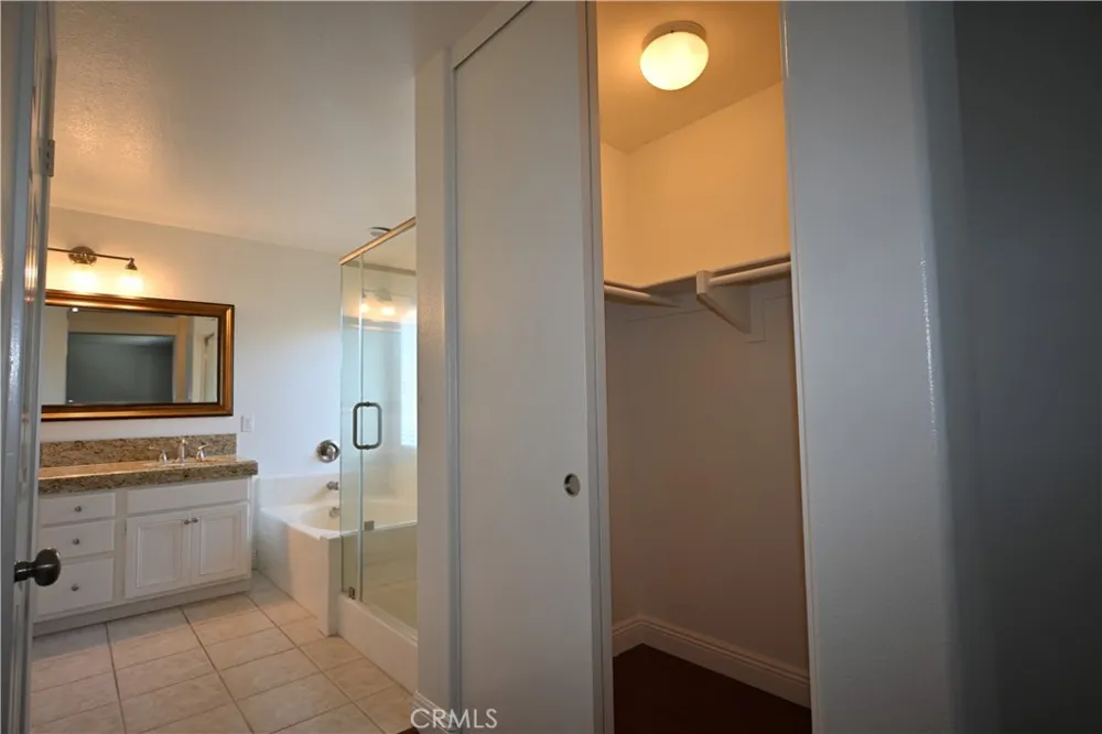 37 Amoret Irvine, CA 92602