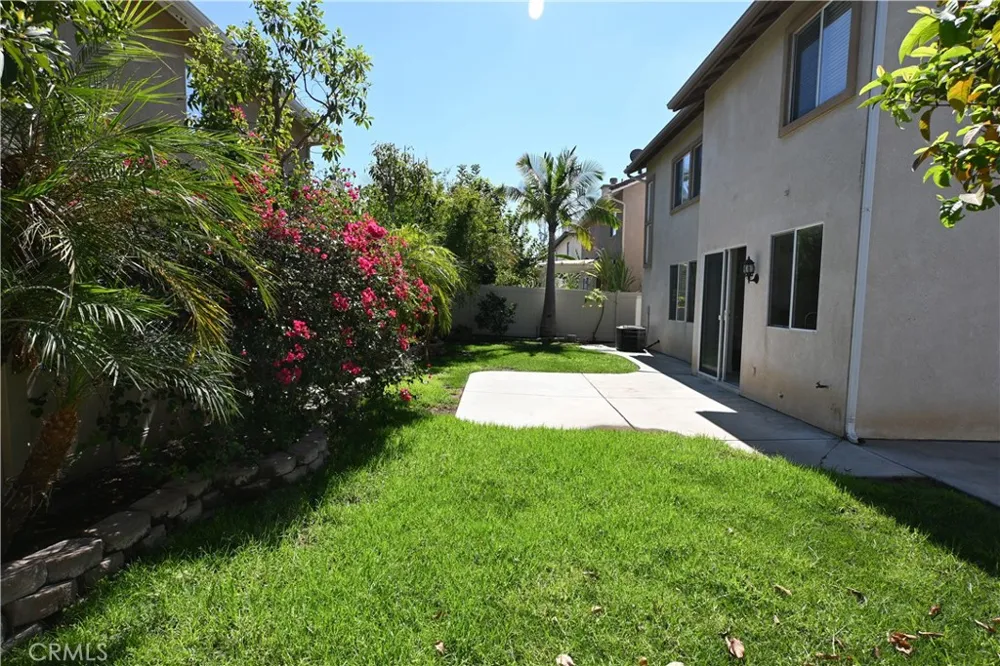 37 Amoret Irvine, CA 92602