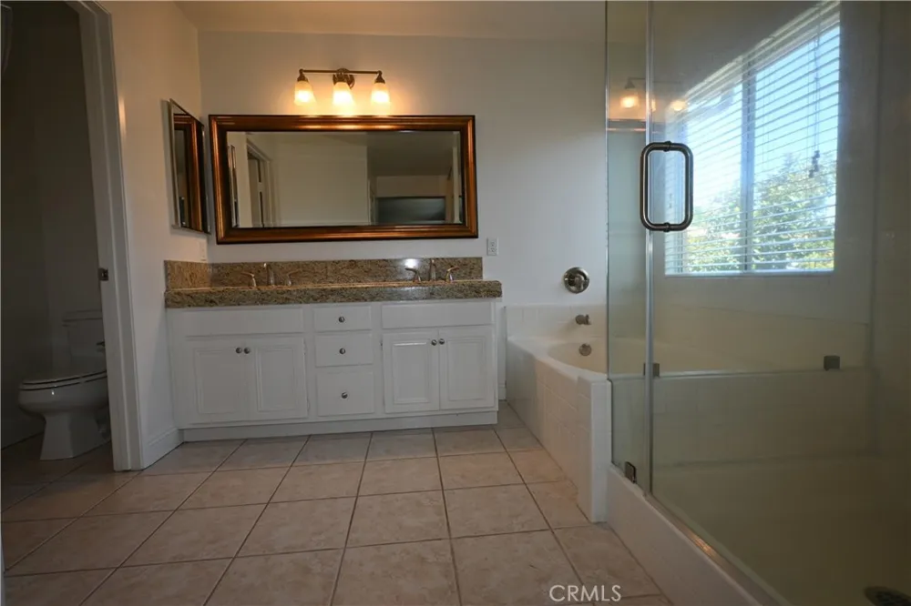 37 Amoret Irvine, CA 92602