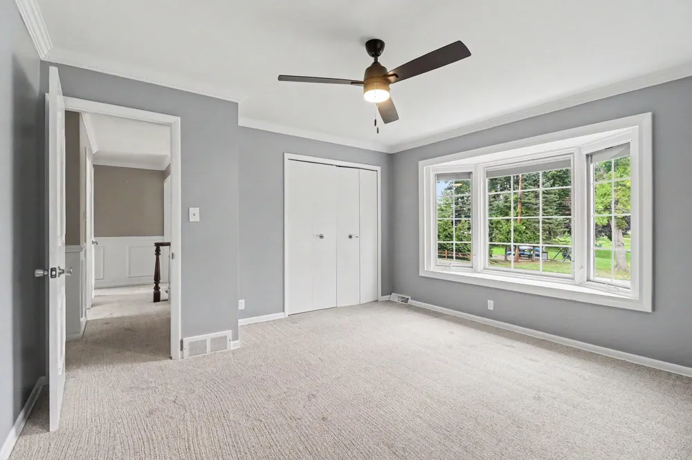 7436 Oak Bay Drive White Lake, MI 48383