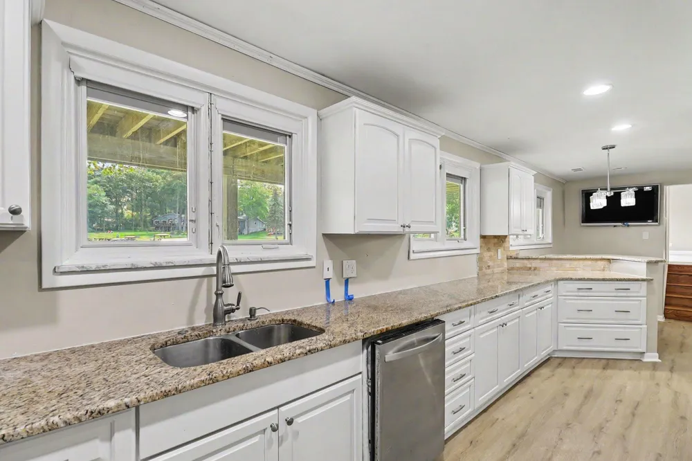7436 Oak Bay Drive White Lake, MI 48383