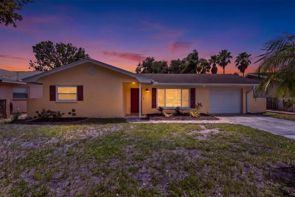 1707 HIBISCUS CIRCLE N Oldsmar, FL 34677