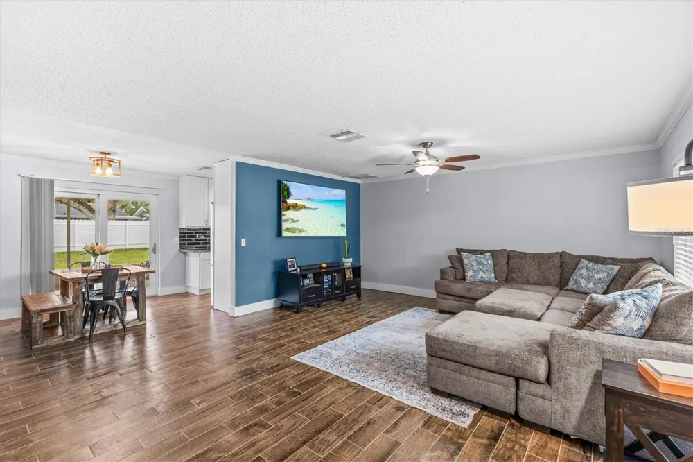 1707 HIBISCUS CIRCLE N Oldsmar, FL 34677