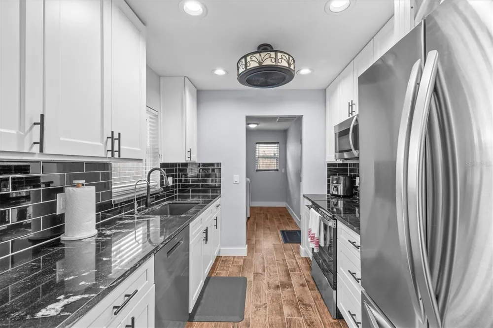 1707 HIBISCUS CIRCLE N Oldsmar, FL 34677