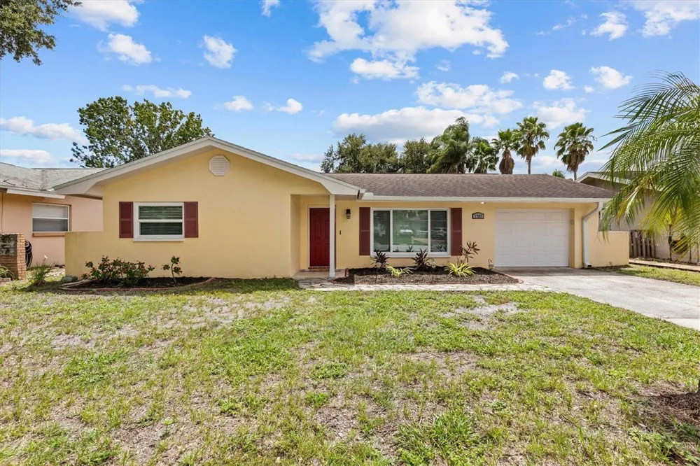 1707 HIBISCUS CIRCLE N Oldsmar, FL 34677