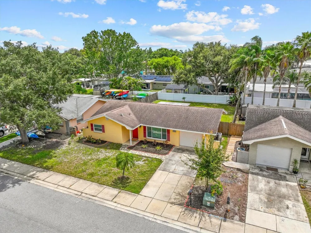 1707 HIBISCUS CIRCLE N Oldsmar, FL 34677