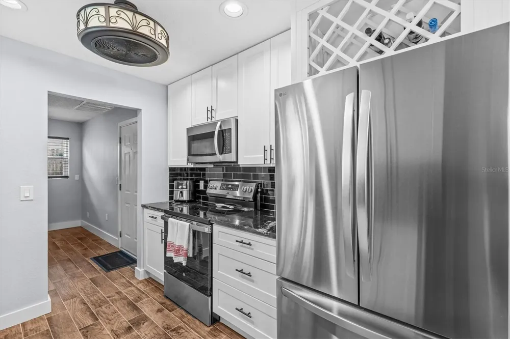 1707 HIBISCUS CIRCLE N Oldsmar, FL 34677