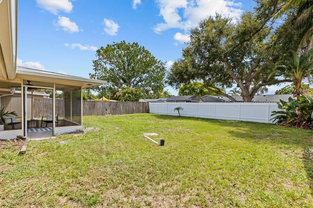 1707 HIBISCUS CIRCLE N Oldsmar, FL 34677