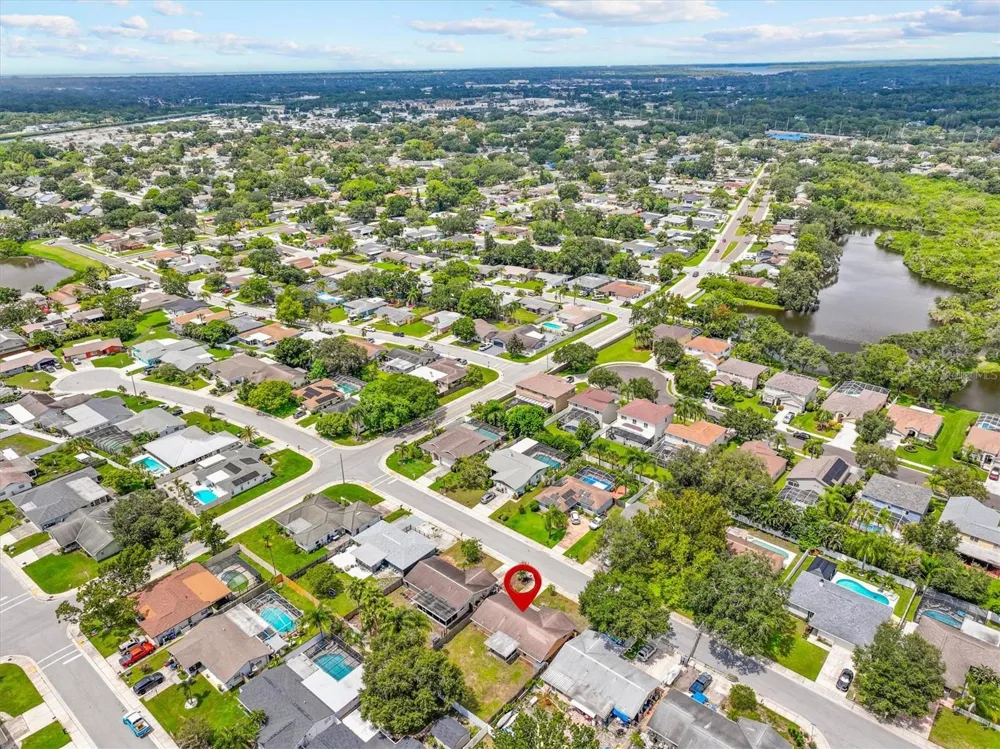1707 HIBISCUS CIRCLE N Oldsmar, FL 34677