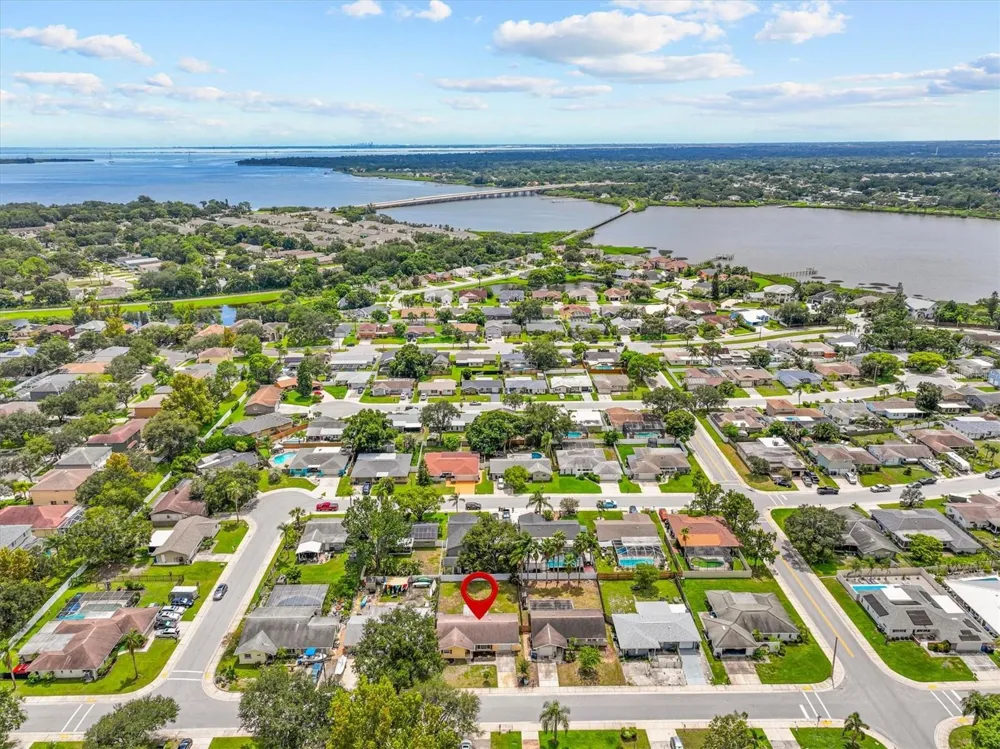 1707 HIBISCUS CIRCLE N Oldsmar, FL 34677
