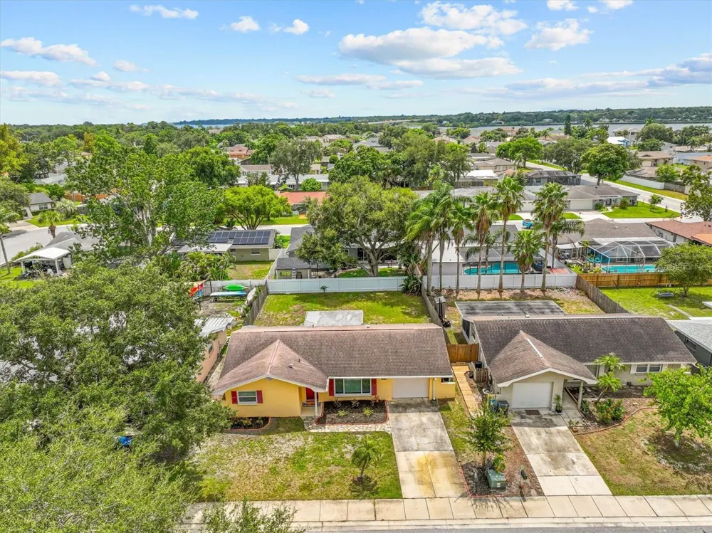 1707 HIBISCUS CIRCLE N Oldsmar, FL 34677