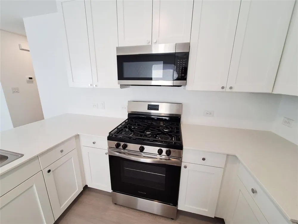 510 Firedance Court Hutto, TX 78634