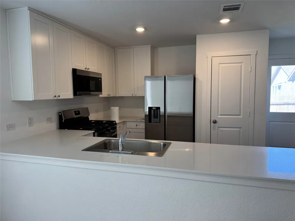 510 Firedance Court Hutto, TX 78634