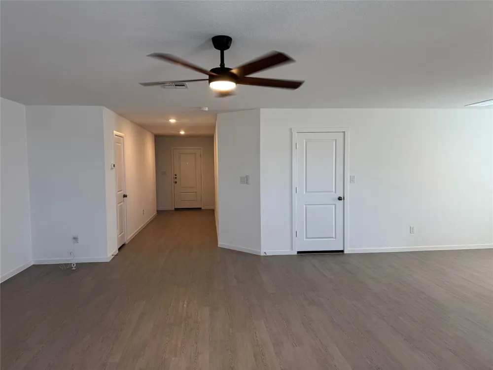 510 Firedance Court Hutto, TX 78634