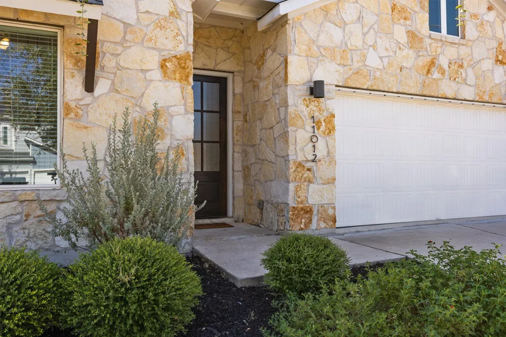 11012 American Mustang Loop Manor, TX 78653