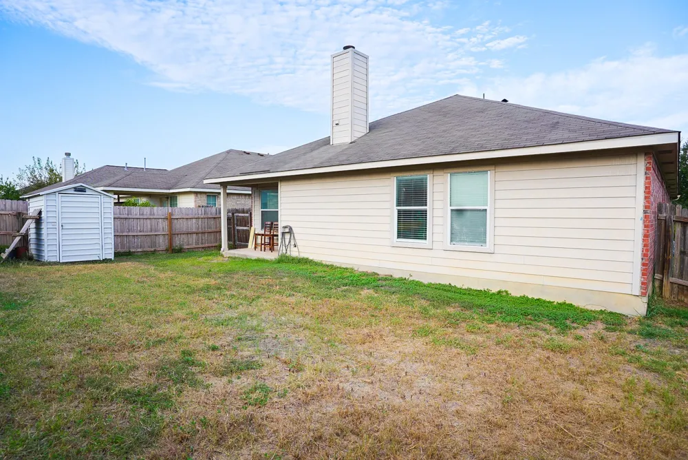 149 Firwood Kyle, TX 78640