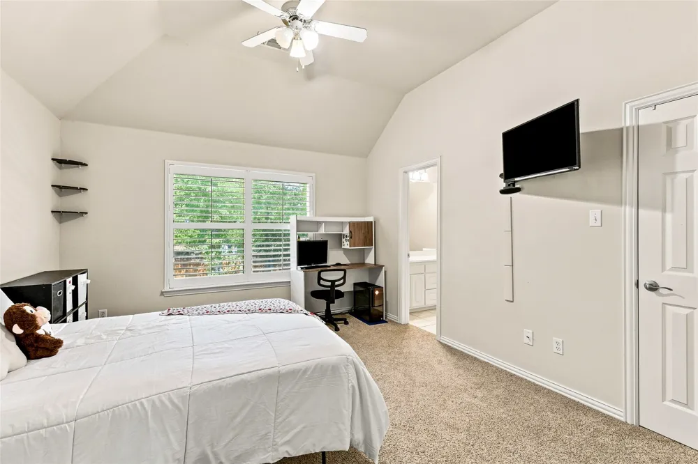 1565 Flying Jib Drive Azle, TX 76020