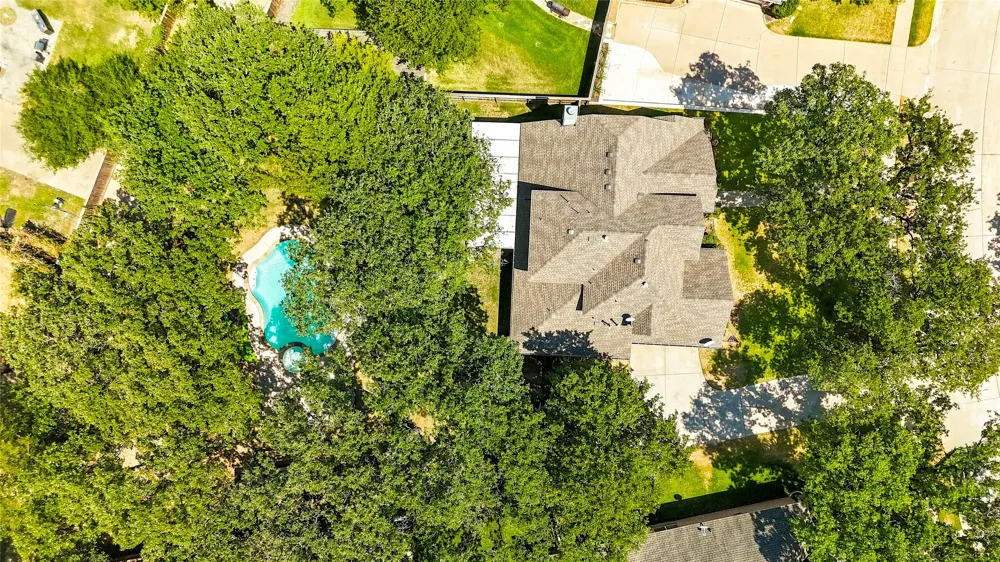 1565 Flying Jib Drive Azle, TX 76020