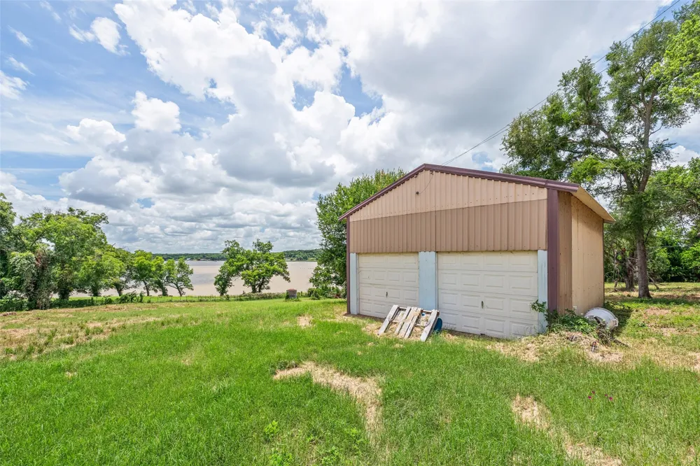 4720 Peveler Road Granbury, TX 76049