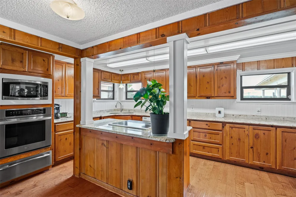4720 Peveler Road Granbury, TX 76049
