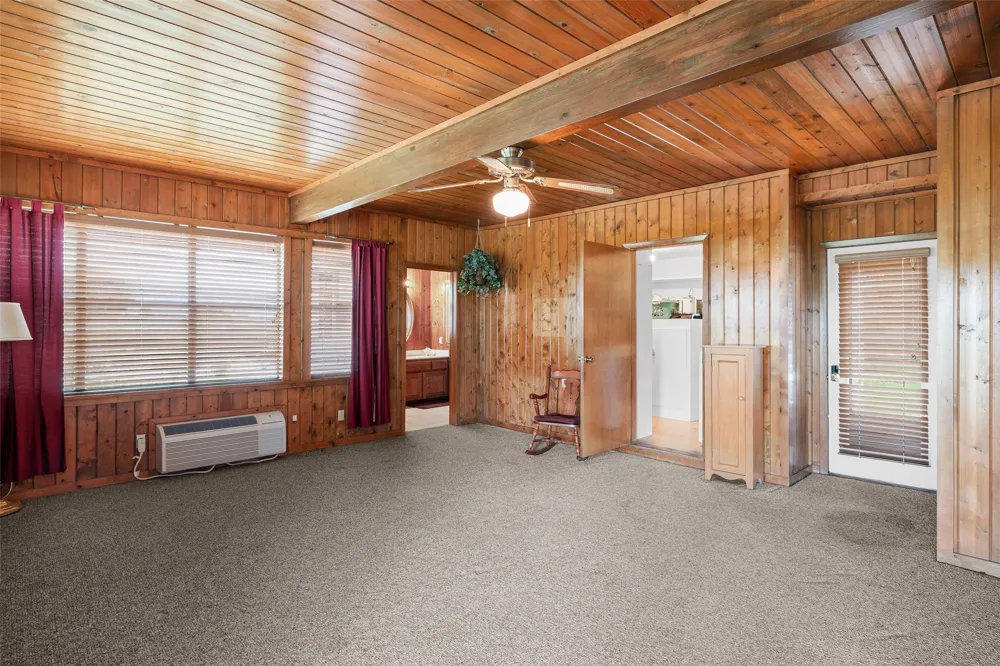 4720 Peveler Road Granbury, TX 76049