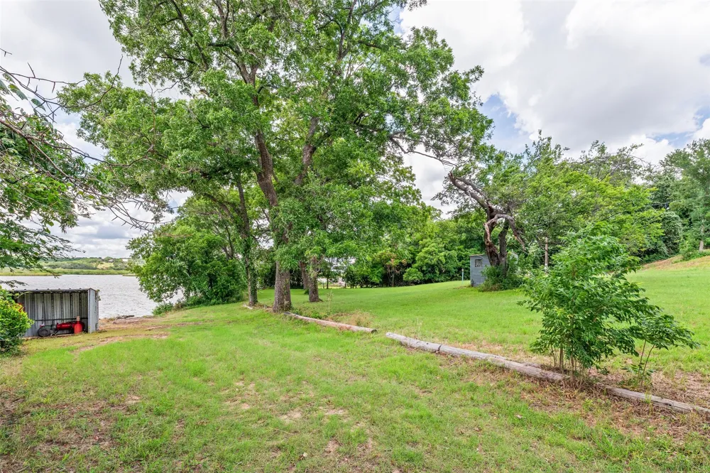 4720 Peveler Road Granbury, TX 76049