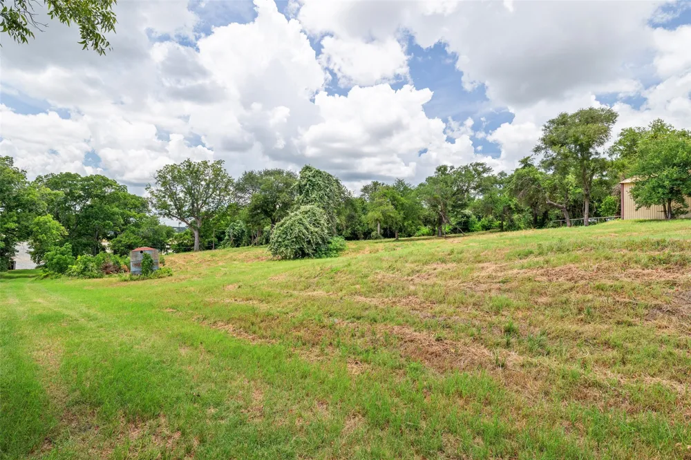 4720 Peveler Road Granbury, TX 76049