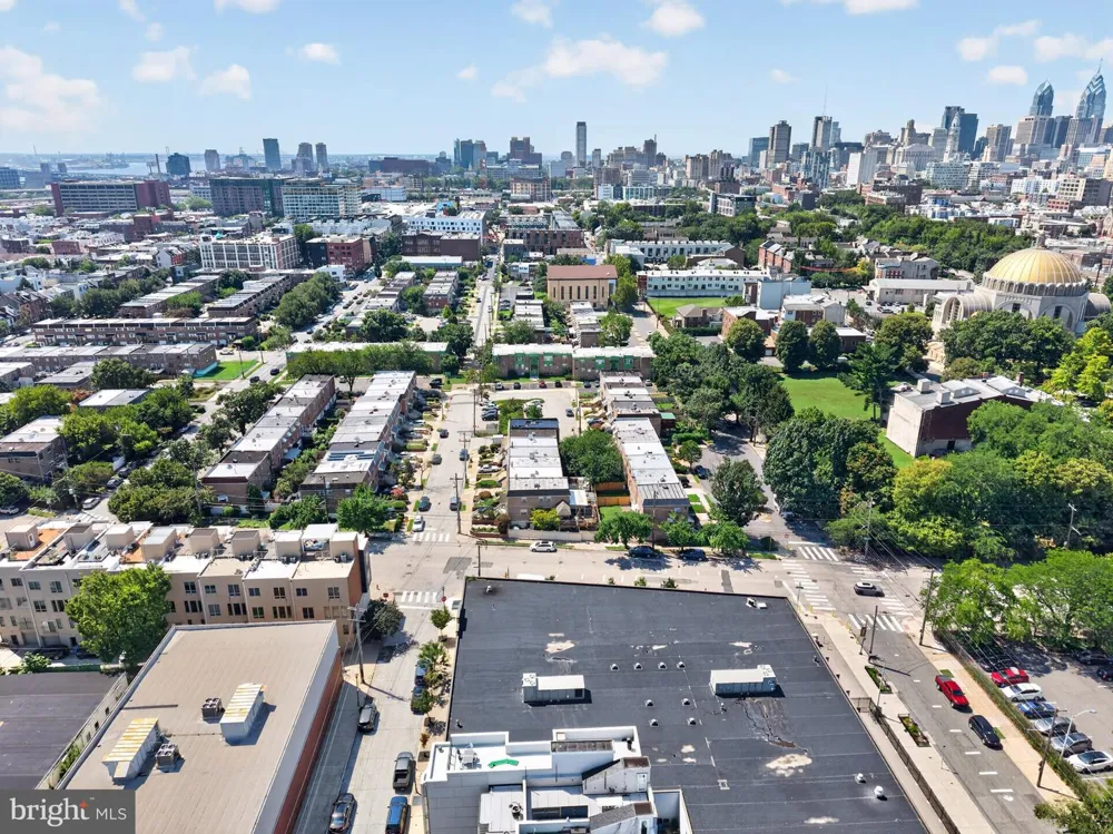 866 MARSHALL STREET Philadelphia, PA 19123