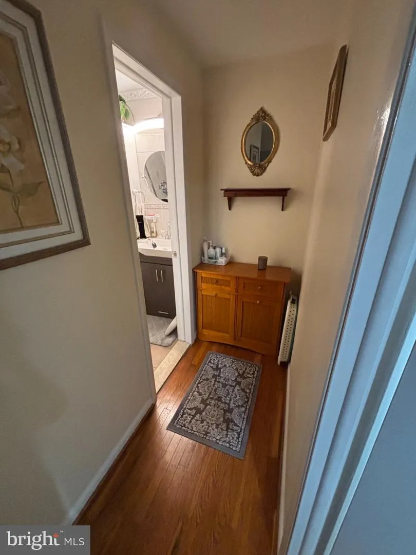 866 MARSHALL STREET Philadelphia, PA 19123
