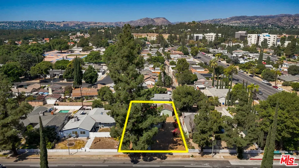 7139 Fallbrook Avenue West Hills, CA 91307