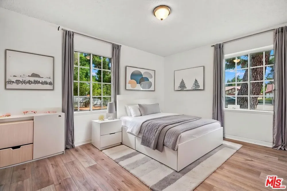7139 Fallbrook Avenue West Hills, CA 91307