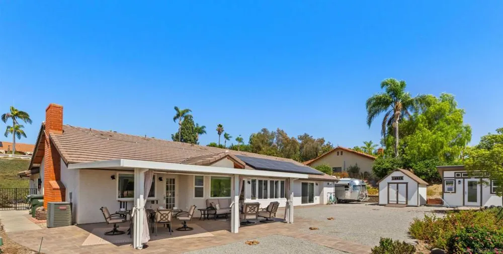 1537 Winsome Escondido, CA 92029
