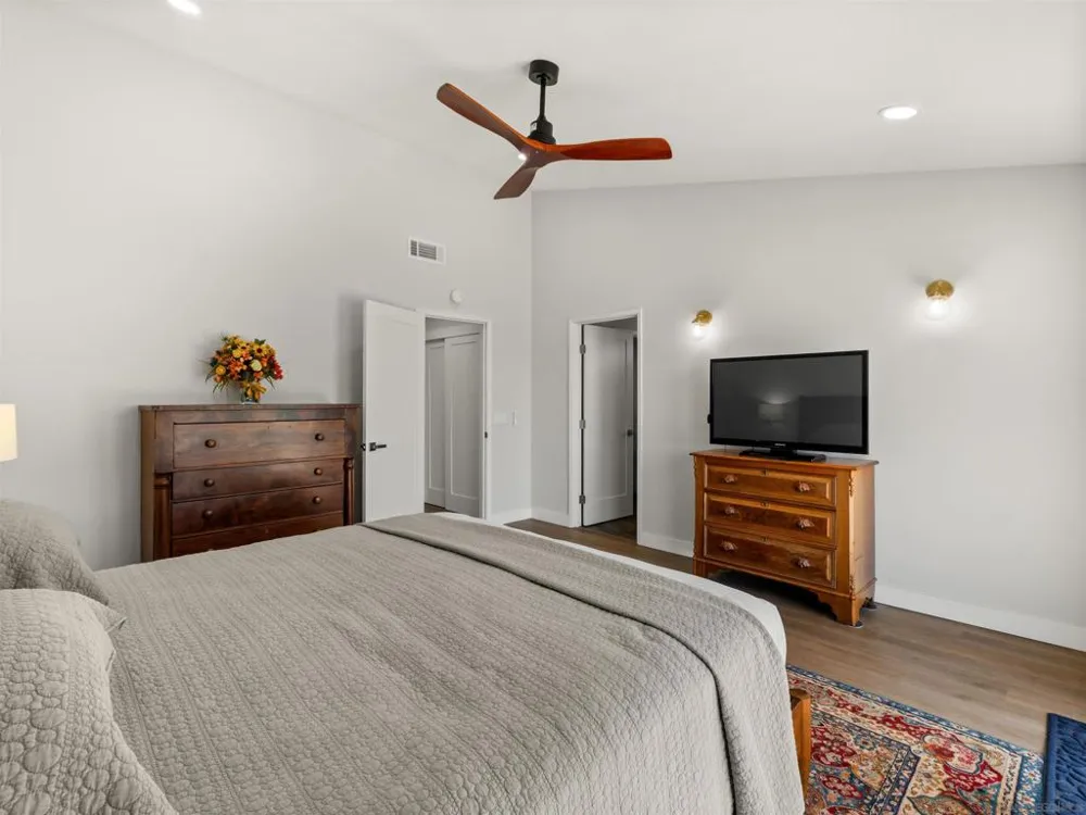 1537 Winsome Escondido, CA 92029