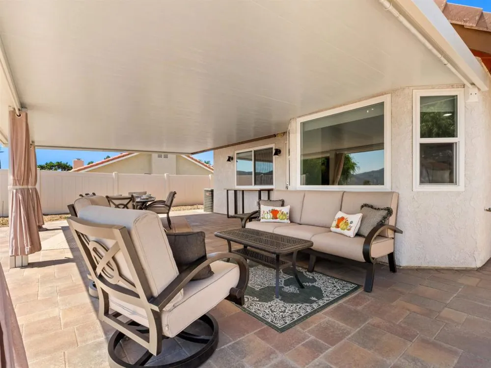 1537 Winsome Escondido, CA 92029