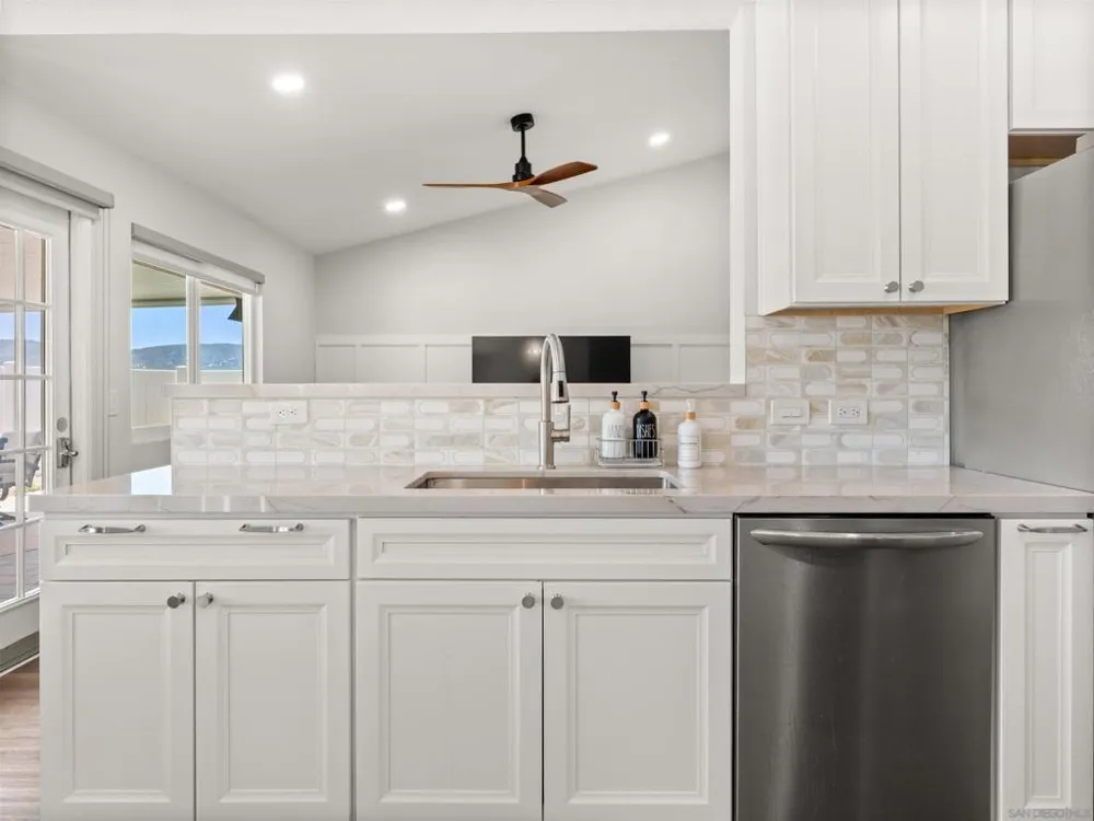 1537 Winsome Escondido, CA 92029